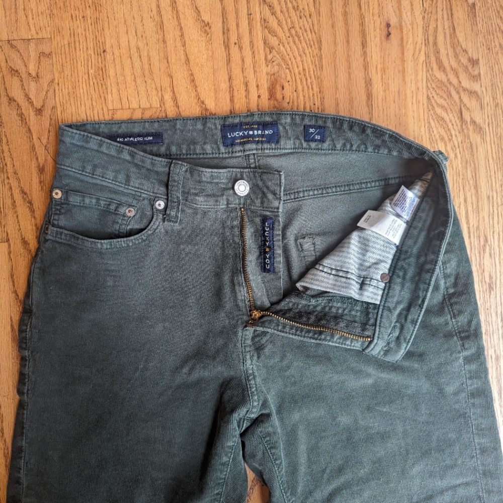 Lucky Brand Men's Green Corduroy Pants - 30 x 32 - Athletic Slim Fit - EXCELLENT